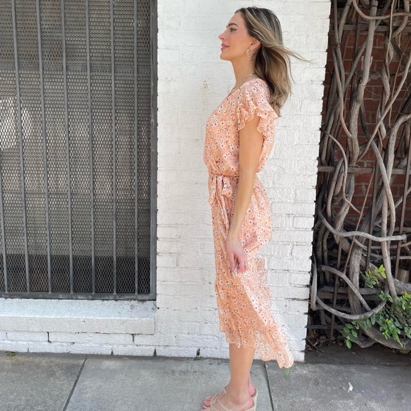 Lauren Conrad Peach floral midi dress with ruffle trim sz large - Picture 3 of 5